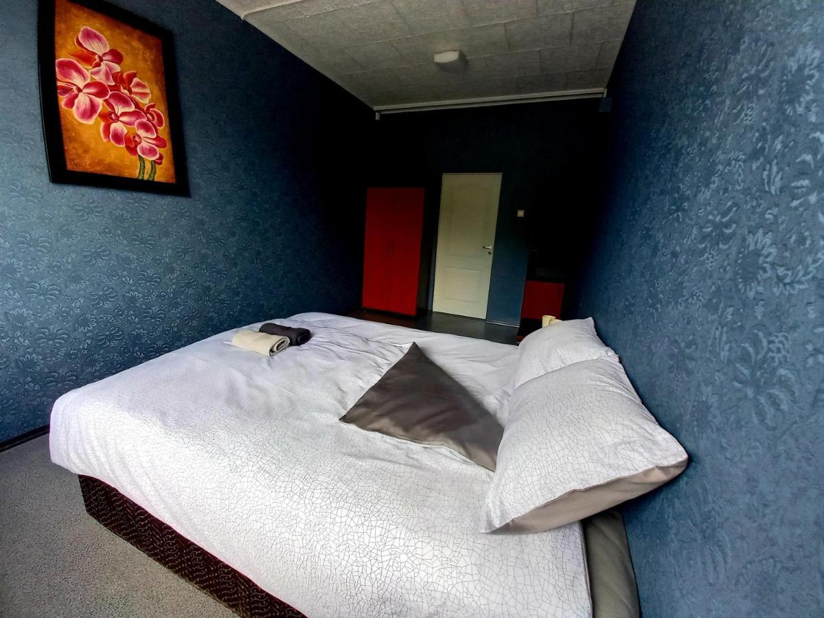 Hostelis R27 Aizpute Extérieur photo
